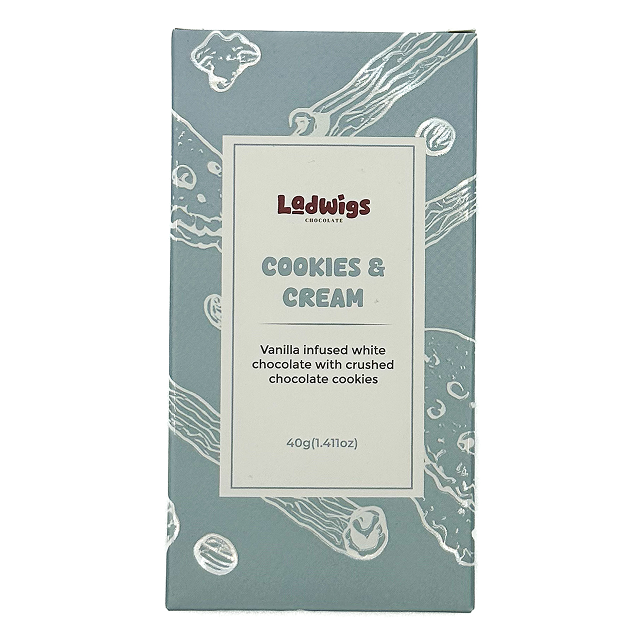 Cookies & Cream Chocolate Bar